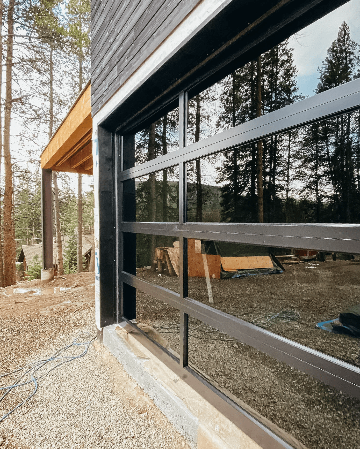 Expert Garage Door Repair Technicians in Lakewood, CA